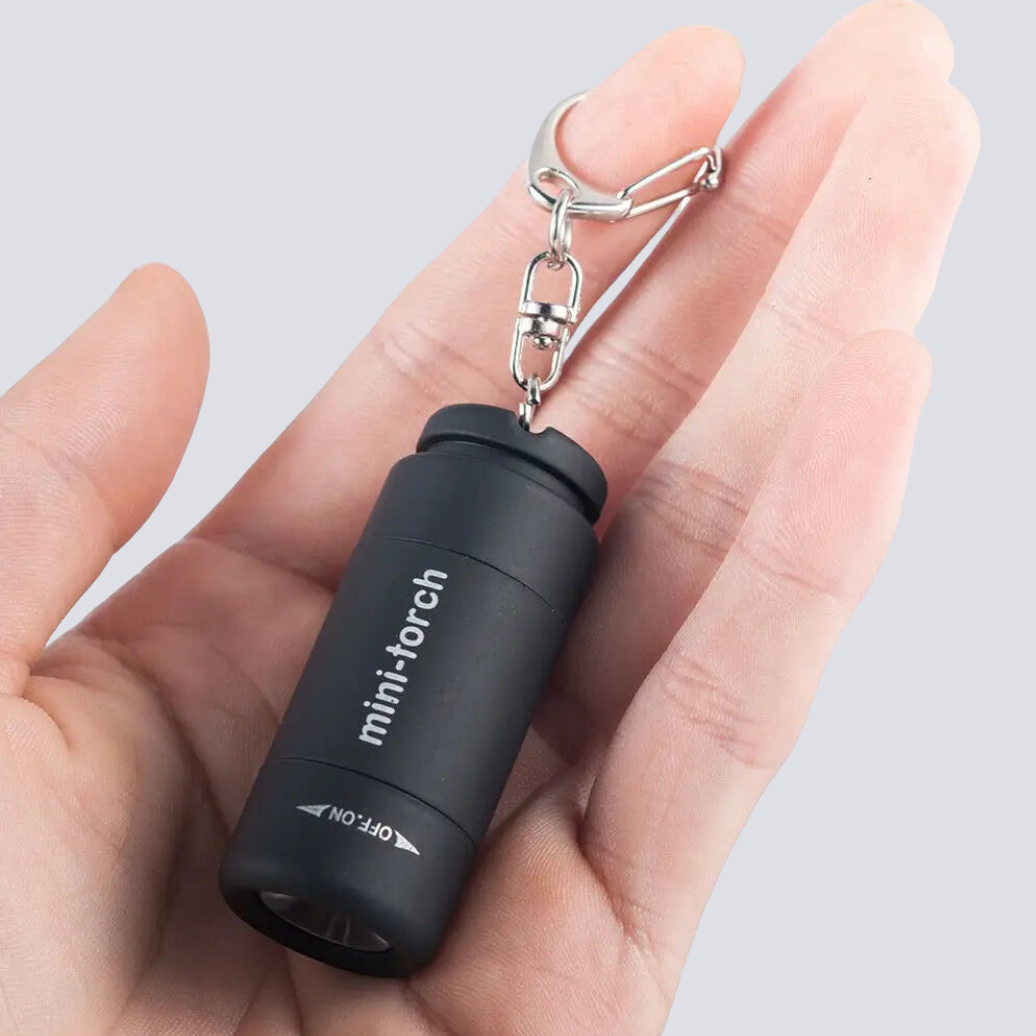 Mini lampe torche usb strivefire